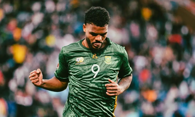 Penalti Telat Appollis Antar Afrika Selatan Tundukkan Zimbabwe 3-2 dan Amankan Tiket 16 Besar